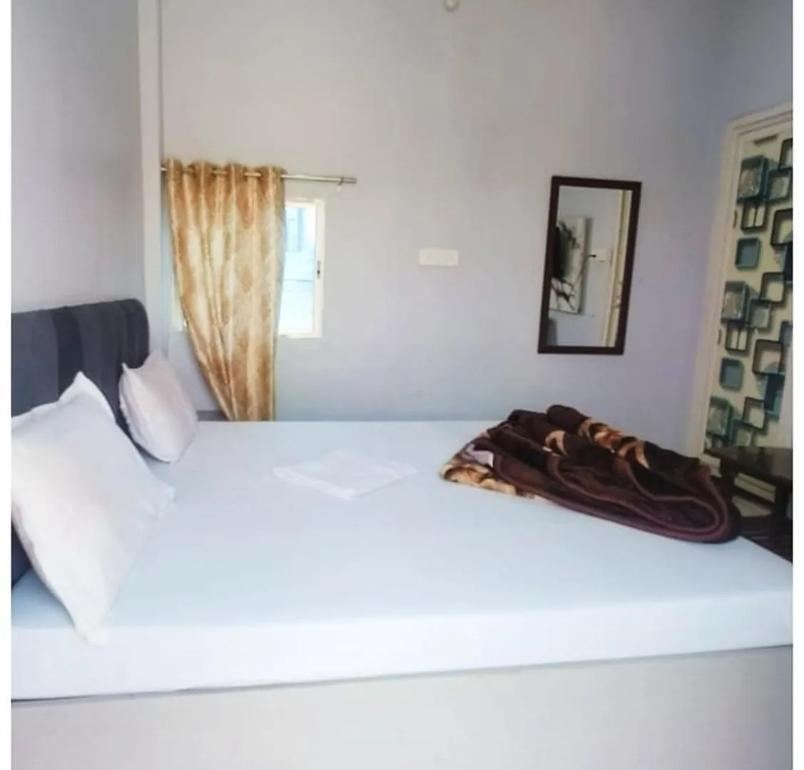****  Varanasi Hotel Shiv#Aashram Near Kashi Vishwanath Temple - Free Parking And Wi-Fi Available - A Premium Guest House In Váránasí Indie