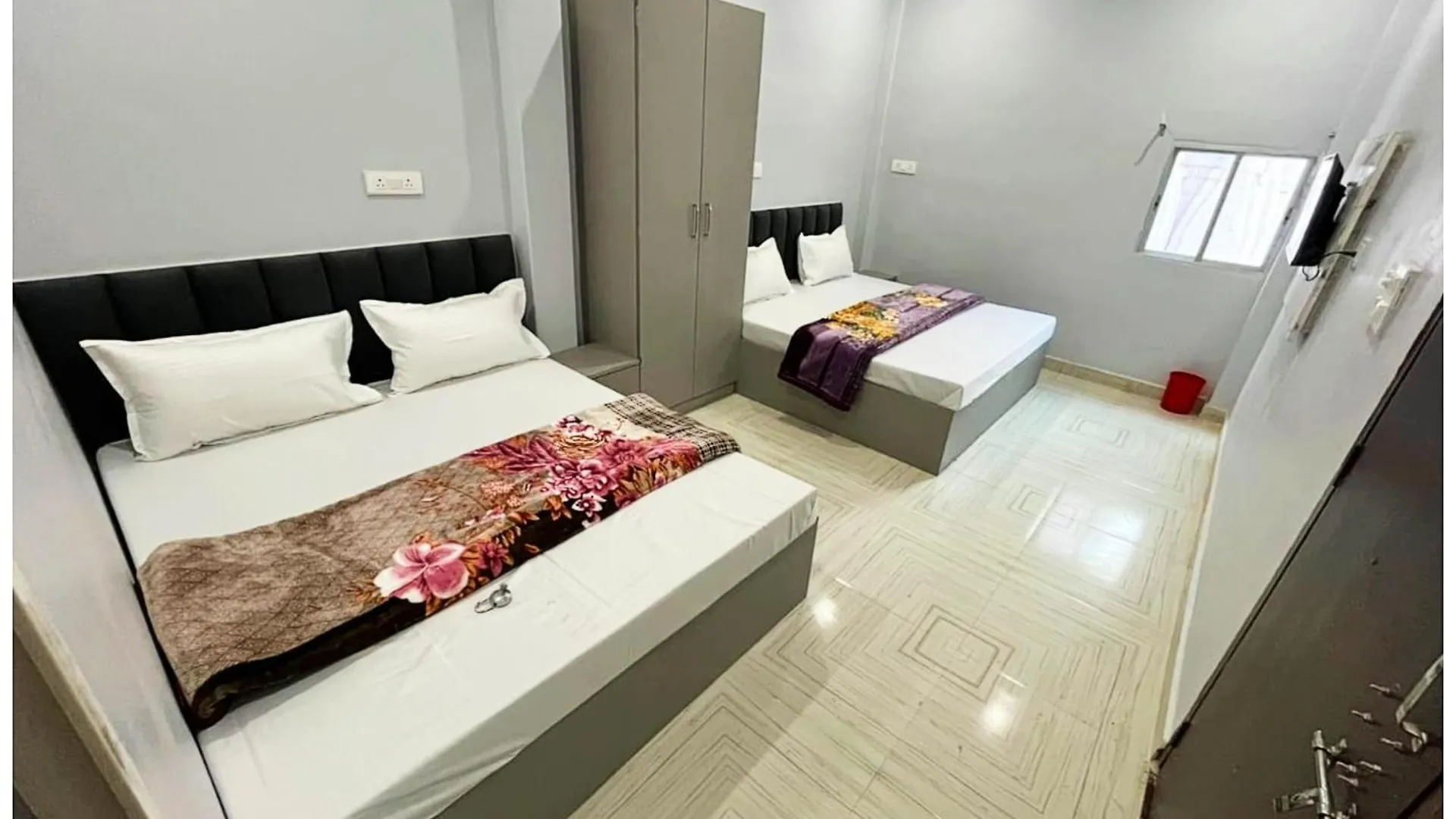 Varanasi Hotel Shiv#Aashram Near Kashi Vishwanath Temple - Free Parking And Wi-Fi Available - A Premium Guest House In Váránasí Indie